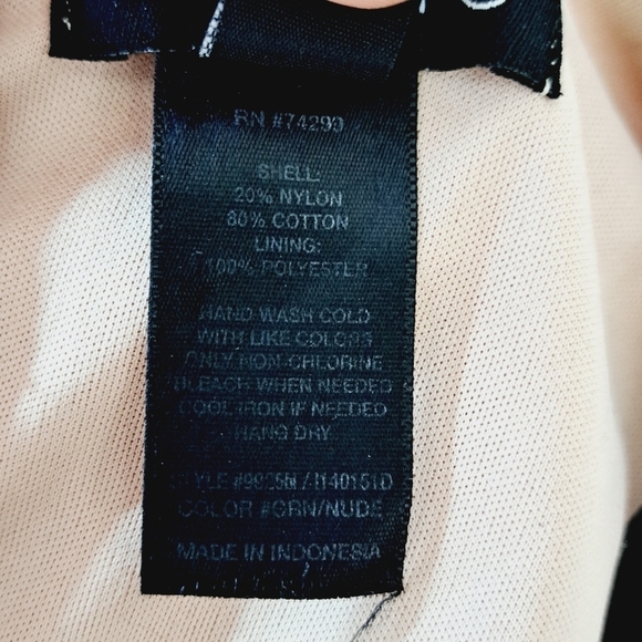 Enfocus Studio Red Lace open Back Cocktail Dress - Picture 7 of 8